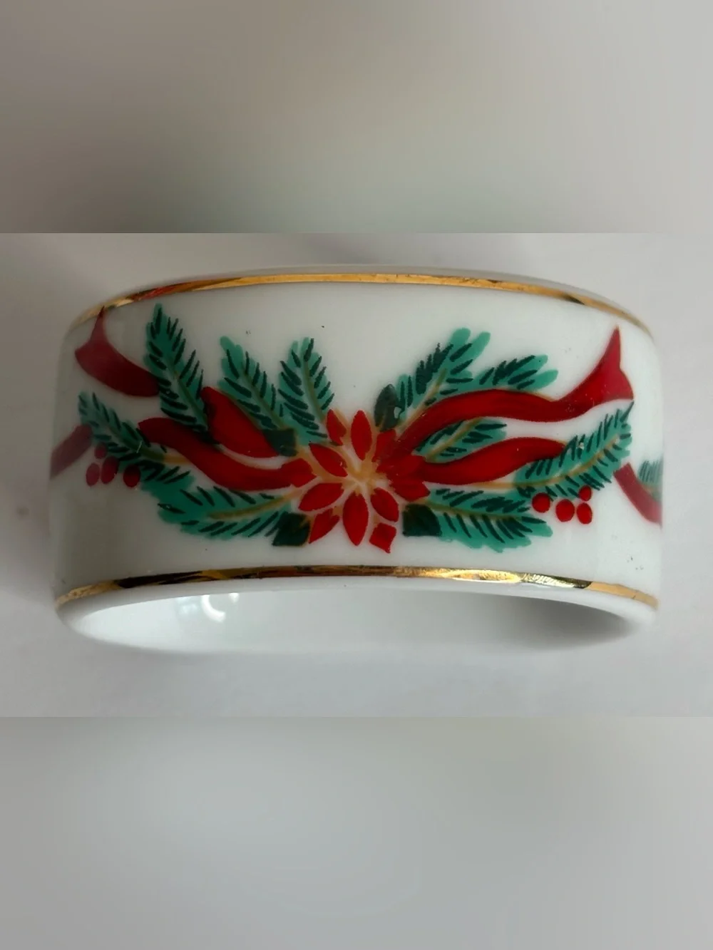 HOLIDAY POINSETTIAS IN RIBBON NAPKIN RINGS (VINTAGE SET OF 8)